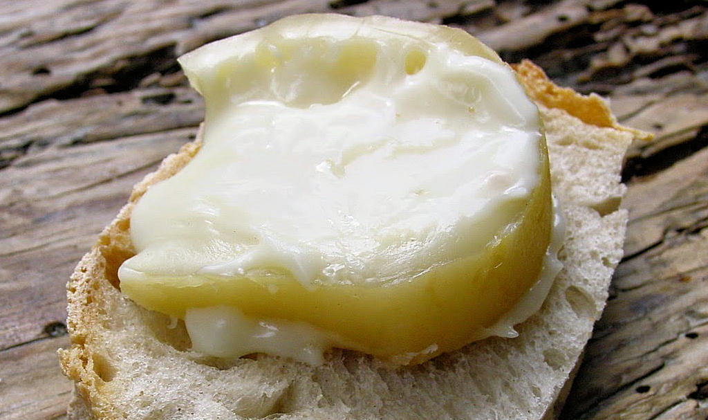 Queijo de Azeitão Portugal's Iconic SemiSoft Cheese